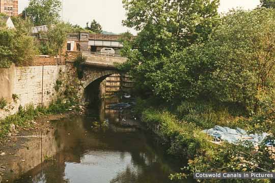 Former A46 road bridge, Wallbridge