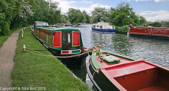 Boats moored on the Stroudwater Canal at Saul