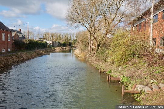 Bond's Mill Bridge, Stonehouse