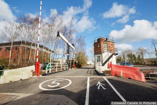 Bond's Mill Bridge, Stonehouse