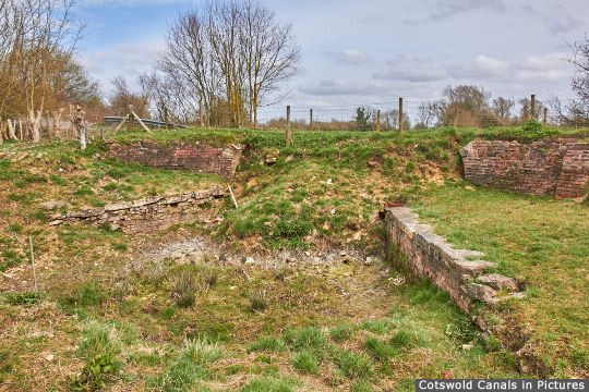 Weymoor Bridge, Latton