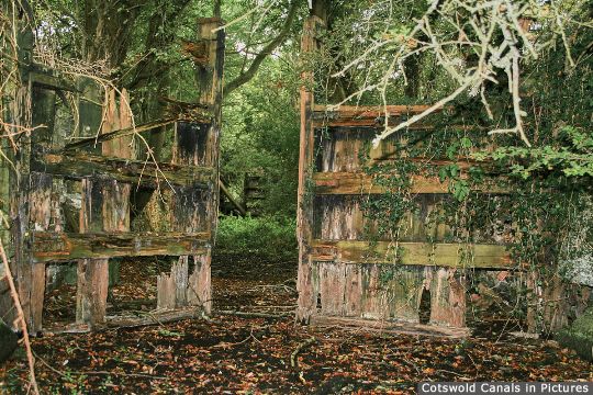 Dudgrove Double Lock