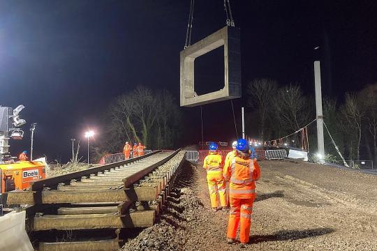First bridge culvert section being lowered. (Courtesy Network Rail)
