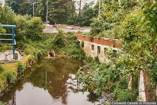 Site of Stroud Brewery Bridge in 1986